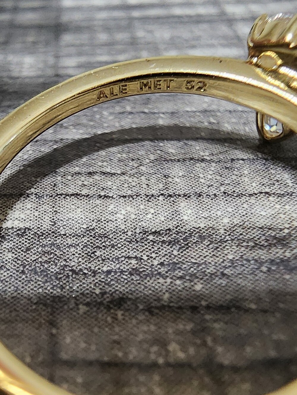 Pandora Honey Bee Ring View 6
